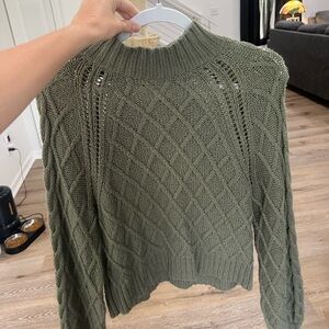 American Eagle Women’s Sweater